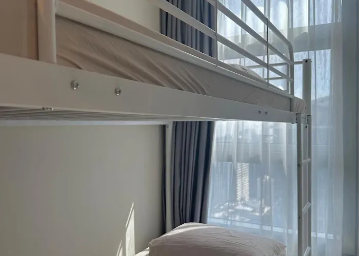 1bedroom Suitesi3beds With Balcony View In Uptown Bgc * Manila