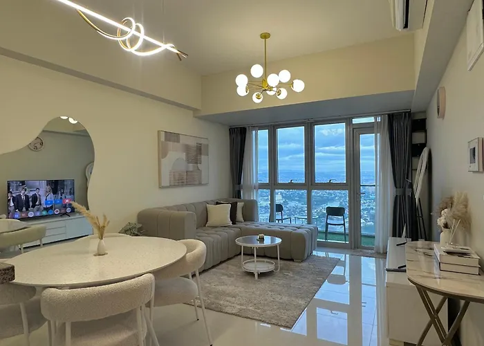 1bedroom Suitesi3beds With Balcony View In Uptown Bgc * Manila