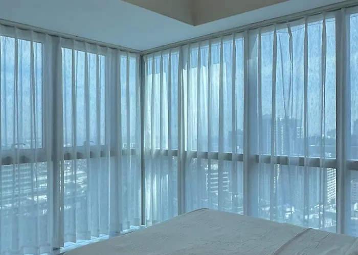1bedroom Suitesi3beds With Balcony View In Uptown Bgc Manila